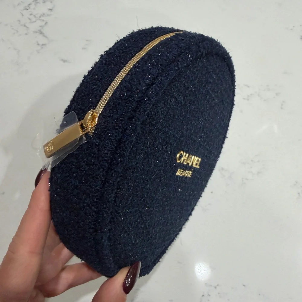Chanel Beauté cosmetic pouch navy blue - Picture 2 of 5